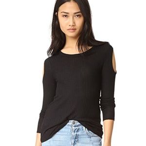 EUC Chaser Cold Shoulder Size M